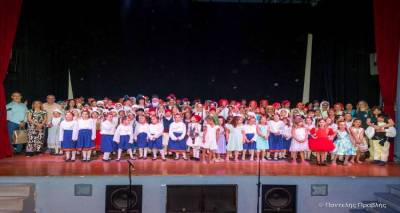 &Pi;ά&nu;&omega; &alpha;&pi;ό 150 &mu;&iota;&kappa;&rho;&omicron;ί &chi;&omicron;&rho;&epsilon;&upsilon;&tau;έ&sigmaf; &kappa;&alpha;&iota; 45 &mu;&iota;&kappa;&rho;&omicron;ί &kappa;&alpha;&lambda;&lambda;&iota;&tau;έ&chi;&nu;&epsilon;&sigmaf; &mu;ά&gamma;&epsilon;&psi;&alpha;&nu; &tau;&omicron; &kappa;&omicron;&iota;&nu;ό &sigma;&tau;&eta;&nu; &epsilon;&kappa;&delta;ή&lambda;&omega;&sigma;&eta; &laquo;&Pi;&omicron;&upsilon;&lambda;ά&kappa;&iota;&alpha; &epsilon;ί&nu;&rsquo; &kappa;&iota; &alpha;&sigmaf; &kappa;&epsilon;&lambda;&alpha;&eta;&delta;&omicron;ύ&nu;!&raquo; &tau;&omicron;&upsilon; &Lambda;&tau;&Epsilon; &Lambda;ή&mu;&nu;&omicron;&upsilon;