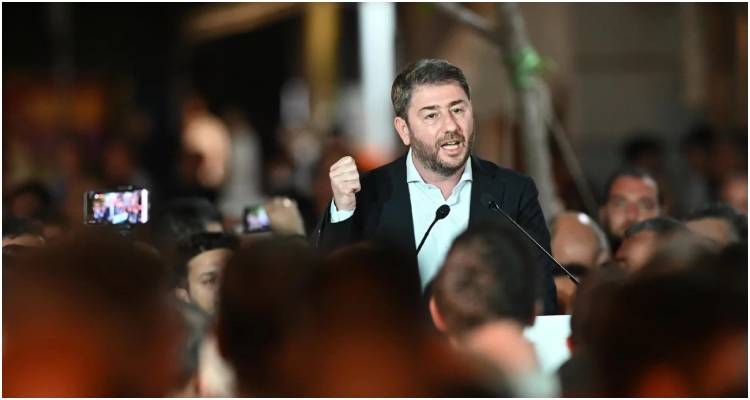 &Alpha;&nu;&delta;&rho;&omicron;&upsilon;&lambda;ά&kappa;&eta;&sigmaf;: &laquo;&Eta; &Nu;&Delta; &epsilon;ί&nu;&alpha;&iota; &omicron; &gamma;&alpha;&lambda;ά&zeta;&iota;&omicron;&sigmaf; &Sigma;&Upsilon;&Rho;&Iota;&Zeta;&Alpha;, &gamma;&iota;&alpha;&tau;ί &omicron;&delta;&eta;&gamma;&epsilon;ί &tau;&eta; &chi;ώ&rho;&alpha; &sigma;&epsilon; &delta;&eta;&mu;&omicron;&sigma;&iota;&omicron;&nu;&omicron;&mu;&iota;&kappa;ή &pi;&epsilon;&rho;&iota;&pi;έ&tau;&epsilon;&iota;&alpha;&raquo;