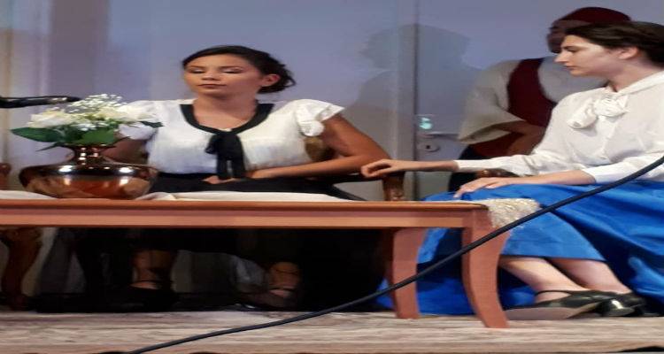 Ενθουσίασαν τα παιδιά του ΓΕΛ Μούδρου με την παράσταση «Σμύρνη μου αγαπημένη» (photos)