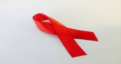 &Pi;&rho;ό&lambda;&eta;&psi;&eta;&hellip;..&kappa;&alpha;&iota; &epsilon;&lambda;&pi;ί&delta;&alpha; &nu;&alpha; &nu;&iota;&kappa;&eta;&theta;&epsilon;ί &tau;&omicron; AIDS  &alpha;&phi;&omicron;ύ &pi;&lambda;έ&omicron;&nu; &alpha;&nu;&tau;&iota;&mu;&epsilon;&tau;&omega;&pi;ί&zeta;&epsilon;&tau;&alpha;&iota; &hellip;..o &iota;ό&sigmaf;  HIV