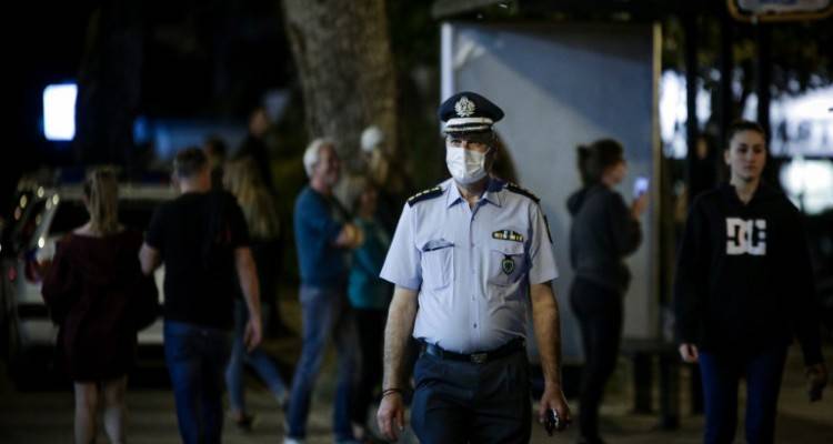 &Kappa;&omicron;&rho;&omega;&nu;&omicron;ϊό&sigmaf;: &Tau;&omicron; &sigma;&chi;έ&delta;&iota;&omicron; &tau;&eta;&sigmaf; &Epsilon;&Lambda;.&Alpha;&Sigma;. &gamma;&iota;&alpha; lockdown &sigma;&tau;&iota;&sigmaf; &pi;&lambda;&alpha;&tau;&epsilon;ί&epsilon;&sigmaf; | &Pi;ώ&sigmaf; &theta;&alpha; &sigma;&tau;&alpha;&mu;&alpha;&tau;ή&sigma;&epsilon;&iota; &tau;&iota;&sigmaf; &sigma;&upsilon;&nu;&alpha;&theta;&rho;&omicron;ί&sigma;&epsilon;&iota;&sigmaf;