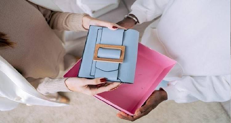 Τι είδους τσάντες χρειάζεστε για all day εμφανίσεις;