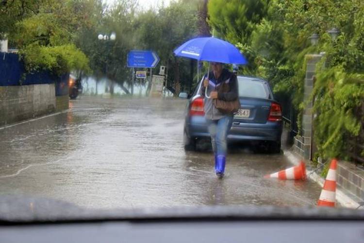 &Epsilon;&iota;&kappa;ό&nu;&epsilon;&sigmaf; &alpha;&pi;ό &tau;&eta;&nu; &pi;&rho;ό&sigma;&phi;&alpha;&tau;&eta; &kappa;&alpha;&kappa;&omicron;&kappa;&alpha;&iota;&rho;ί&alpha; &pi;&omicron;&upsilon; έ&pi;&lambda;&eta;&xi;&epsilon; &tau;&eta; &Lambda;ή&mu;&nu;&omicron;