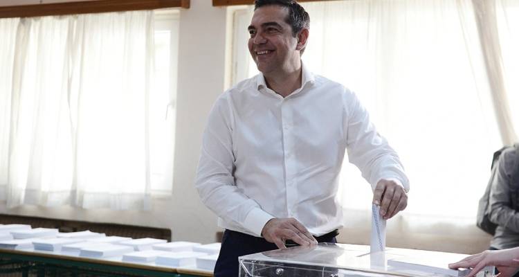 &Epsilon;&kappa;&lambda;&omicron;&gamma;έ&sigmaf; 2023: &Sigma;&tau;&eta;&nu; &Kappa;&upsilon;&psi;έ&lambda;&eta; &psi;ή&phi;&iota;&sigma;&epsilon; &omicron; &Tau;&sigma;ί&pi;&rho;&alpha;&sigmaf; - &laquo;&Eta; &alpha;&lambda;&lambda;&alpha;&gamma;ή &epsilon;ί&nu;&alpha;&iota; &sigma;ή&mu;&epsilon;&rho;&alpha; &sigma;&tau;&alpha; &chi;έ&rho;&iota;&alpha; &tau;&omicron;&upsilon; &lambda;&alpha;&omicron;ύ &mu;&alpha;&sigmaf;&raquo;