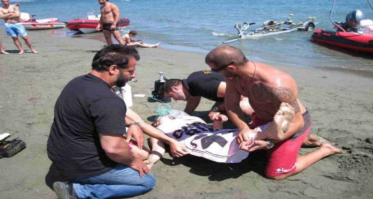 &laquo;O &pi;&nu;&iota;&gamma;&mu;ό&sigmaf; &delta;&epsilon; &mu;&omicron;&iota;ά&zeta;&epsilon;&iota; &mu;&epsilon; &pi;&nu;&iota;&gamma;&mu;ό&hellip;&raquo;: Έ&nu;&alpha; ά&rho;&theta;&rho;&omicron; &pi;&omicron;&upsilon; &alpha;&nu;&alpha;&tau;&rho;έ&pi;&epsilon;&iota; ό,&tau;&iota; &xi;έ&rho;&omicron;&upsilon;&mu;&epsilon; &gamma;&iota;&alpha; &tau;&omicron;&upsilon;&sigmaf; &kappa;&iota;&nu;&delta;ύ&nu;&omicron;&upsilon;&sigmaf; &tau;&eta;&sigmaf; &theta;ά&lambda;&alpha;&sigma;&sigma;&alpha;&sigmaf;