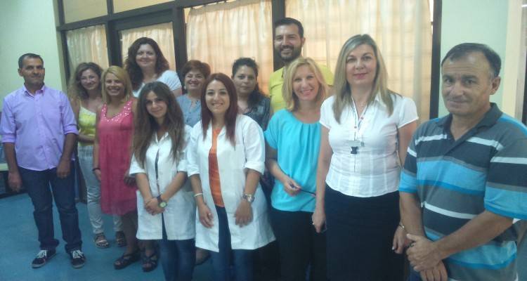 &Nu;&omicron;&sigma;&omicron;&kappa;&omicron;&mu;&epsilon;ί&omicron; &Lambda;ή&mu;&nu;&omicron;&upsilon;: &laquo;&Epsilon;&gamma;ώ &kappa;&iota; &epsilon;&sigma;ύ &mu;&alpha;&zeta;ί&raquo; &alpha;&pi;ό &tau;&omicron; &Gamma;&upsilon;&mu;&nu;ά&sigma;&iota;&omicron; &Mu;&omicron;ύ&delta;&rho;&omicron;&upsilon;