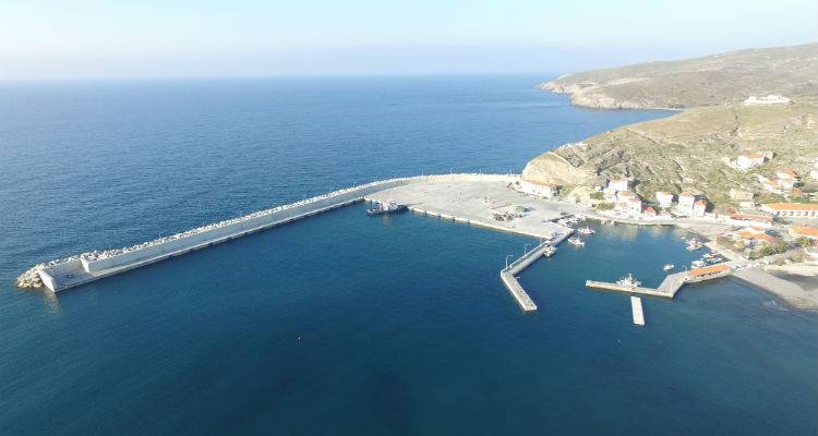 &Sigma;&tau;&omicron;&nu; Ά&gamma;&iota;&omicron; &Epsilon;&upsilon;&sigma;&tau;&rho;ά&tau;&iota;&omicron; &omicron; Έ&pi;&alpha;&rho;&chi;&omicron;&sigmaf; &Beta;&alpha;&gamma;&gamma;έ&lambda;&eta;&sigmaf; &Gamma;&iota;&alpha;&rho;&mu;&alpha;&delta;&omicron;ύ&rho;&omicron;&sigmaf; (photos)