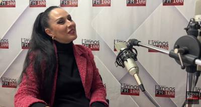 &Mu;&alpha;&nu;&tau;ώ &Gamma;&alpha;&rho;&omicron;&phi;&alpha;&lambda;ί&delta;&omicron;&upsilon; &Pi;&alpha;&pi;&omicron;ύ&lambda;&kappa;&alpha; &sigma;&tau;&omicron;&nu; FM100: &laquo;&Delta;&epsilon;&nu; ή&mu;&omicron;&upsilon;&nu; &pi;&omicron;&tau;έ 100% &beta;έ&beta;&alpha;&iota;&eta; &gamma;&iota;&alpha; &tau;&eta;&nu; &epsilon;&pi;&iota;&lambda;&omicron;&gamma;ή &Gamma;&epsilon;ώ&rho;&gamma;&alpha;. &Tau;ώ&rho;&alpha; &nu;&iota;ώ&theta;&omega; &alpha;&pi;&epsilon;&lambda;&epsilon;&upsilon;&theta;&epsilon;&rho;&omega;&mu;έ&nu;&eta;!&raquo;