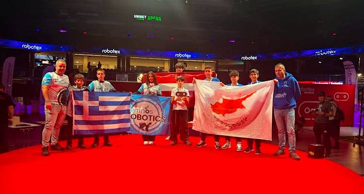 Ακαδημία Ρομποτικής Λήμνου: Χάλκινο μετάλλιο και νέο ρεκόρ στον Παγκόσμιο Διαγωνισμό Robotex International