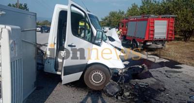 &Omicron;&iota;&kappa;&omicron;&gamma;&epsilon;&nu;&epsilon;&iota;&alpha;&kappa;ή &tau;&rho;&alpha;&gamma;&omega;&delta;ί&alpha; &sigma;&tau;&iota;&sigmaf; &Sigma;έ&rho;&rho;&epsilon;&sigmaf;, &mu;&eta;&tau;έ&rho;&alpha; &kappa;&alpha;&iota; &gamma;&iota;&omicron;&sigmaf; &omicron;&iota; &nu;&epsilon;&kappa;&rho;&omicron;ί &alpha;&pi;ό &tau;&eta;&nu; &mu;&epsilon;&tau;&omega;&pi;&iota;&kappa;ή &phi;&omicron;&rho;&tau;&eta;&gamma;&omicron;ύ &mu;&epsilon; &Iota;&Chi;