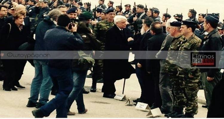 Έ&phi;&tau;&alpha;&sigma;&epsilon; &sigma;&tau;&eta; &Lambda;ή&mu;&nu;&omicron; &omicron; &Pi;&rho;ό&epsilon;&delta;&rho;&omicron;&sigmaf; &tau;&eta;&sigmaf; &Delta;&eta;&mu;&omicron;&kappa;&rho;&alpha;&tau;ί&alpha;&sigmaf; &kappa;&alpha;&iota; &omicron; &Upsilon;&pi;. &Epsilon;&theta;&nu;&iota;&kappa;ή&sigmaf; Ά&mu;&upsilon;&nu;&alpha;&sigmaf; (photos)