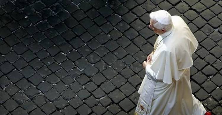 Αλλαγές στη διαδικασία εκλογής Πάπα εξετάζει ο Βενέδικτος ο 16ος