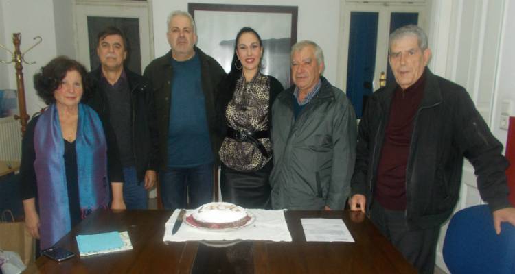 &Delta;&eta;&mu;&omicron;&tau;&iota;&kappa;ή &Kappa;&omicron;&iota;&nu;ό&tau;&eta;&tau;&alpha; &Mu;ύ&rho;&iota;&nu;&alpha;&sigmaf;: &Kappa;&omicron;&pi;ή &beta;&alpha;&sigma;&iota;&lambda;ό&pi;&iota;&tau;&alpha;&sigmaf; &mu;&epsilon; &alpha;&iota;&chi;&mu;έ&sigmaf; (photos)