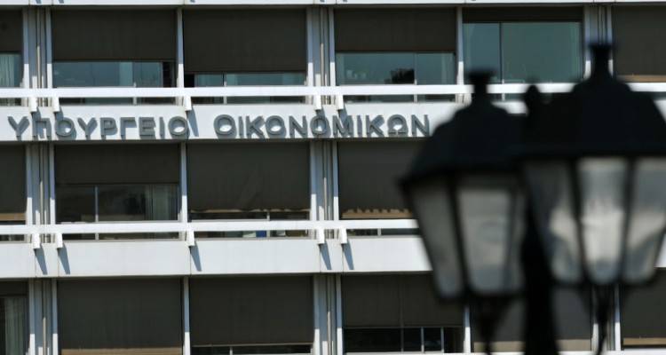 &Eta;&rho;&alpha;&kappa;&lambda;ή&sigmaf;: &Tau;&omicron; &sigma;&chi;έ&delta;&iota;&omicron; &alpha;&lambda;ά &Iota;&tau;&alpha;&lambda;ί&alpha; &gamma;&iota;&alpha; &tau;&alpha; &kappa;ό&kappa;&kappa;&iota;&nu;&alpha; &delta;ά&nu;&epsilon;&iota;&alpha; &tau;&omega;&nu; &tau;&rho;&alpha;&pi;&epsilon;&zeta;ώ&nu;