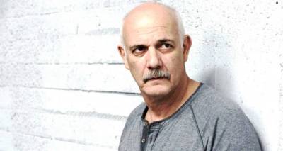 &Omicron; &Gamma;&iota;ώ&rho;&gamma;&omicron;&sigmaf; &Kappa;&iota;&mu;&omicron;ύ&lambda;&eta;&sigmaf; &sigma;&tau;&omicron;&nu; FM 100 (audio)
