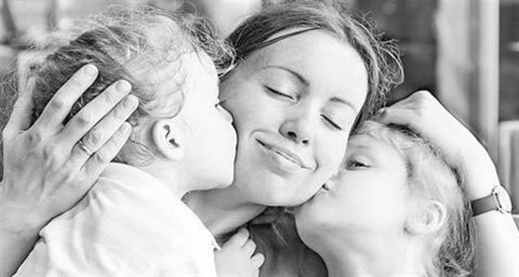 Ένα συγκινητικό αφιέρωμα στις μητέρες από τον Θεόδωρο Ι. Μπαβέα