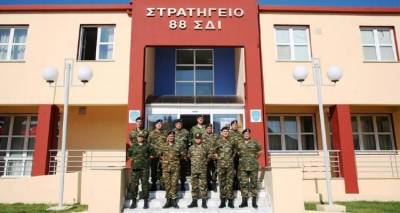 &Sigma;&tau;&rho;&alpha;&tau;&iota;&omega;&tau;&iota;&kappa;ή &theta;&eta;&tau;&epsilon;ί&alpha;: &Tau;&iota; &alpha;&lambda;&lambda;&alpha;&gamma;έ&sigmaf; &phi;έ&rho;&nu;&epsilon;&iota; &sigma;&tau;&omicron; &alpha;&sigma;&phi;&alpha;&lambda;&iota;&sigma;&tau;ή&rho;&iota;&omicron;