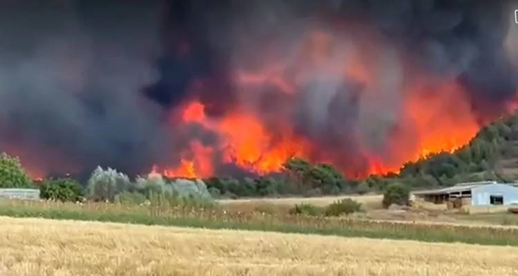 &Mu;&alpha;ί&nu;&epsilon;&tau;&alpha;&iota; &eta; &phi;&omega;&tau;&iota;ά &sigma;&epsilon; Έ&beta;&rho;&omicron; &kappa;&alpha;&iota; &Rho;&omicron;&delta;ό&pi;&eta;: &Mu;&eta;&nu;ύ&mu;&alpha;&tau;&alpha; &tau;&omicron;&upsilon; 112 &gamma;&iota;&alpha; &epsilon;&kappa;&kappa;&epsilon;&nu;ώ&sigma;&epsilon;&iota;&sigmaf; 4 &omicron;&iota;&kappa;&iota;&sigma;&mu;ώ&nu;
