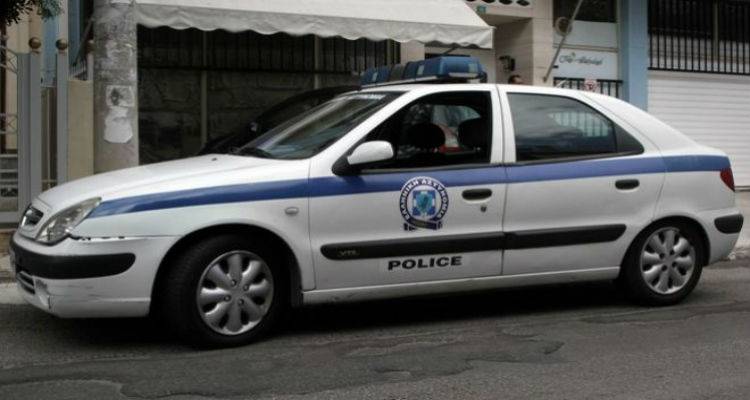 &Sigma;&tau;&alpha; &delta;ί&chi;&tau;&upsilon;&alpha; &tau;&eta;&sigmaf; &alpha;&sigma;&tau;&upsilon;&nu;&omicron;&mu;ί&alpha;&sigmaf; &sigma;&pi;&epsilon;ί&rho;&alpha; &pi;&omicron;&upsilon; &epsilon;&xi;&alpha;&pi;&alpha;&tau;&omicron;ύ&sigma;&epsilon; &tau;&eta;&lambda;&epsilon;&phi;&omega;&nu;&iota;&kappa;ά | &Theta;ύ&mu;&alpha; &kappa;&alpha;&iota; &alpha;&pi;ό &tau;&eta; &Lambda;ή&mu;&nu;&omicron;