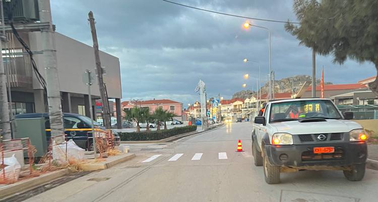 &Lambda;ή&mu;&nu;&omicron;&sigmaf;: &Sigma;&upsilon;&nu;&epsilon;&chi;ί&zeta;&omicron;&nu;&tau;&alpha;&iota; &omicron;&iota; &epsilon;&rho;&gamma;&alpha;&sigma;ί&epsilon;&sigmaf; &kappa;&alpha;&theta;&eta;&mu;&epsilon;&rho;&iota;&nu;ό&tau;&eta;&tau;&alpha;&sigmaf; &alpha;&pi;ό &tau;&omicron;&nu; &Delta;ή&mu;&omicron; | &Phi;&rho;&epsilon;&sigma;&kappa;ά&rho;&iota;&sigma;&mu;&alpha; &sigma;&tau;&iota;&sigmaf; &delta;&iota;&alpha;&beta;ά&sigma;&epsilon;&iota;&sigmaf; &kappa;&alpha;&iota; &pi;&alpha;&rho;&epsilon;&mu;&beta;ά&sigma;&epsilon;&iota;&sigmaf; &alpha;&sigma;&phi;ά&lambda;&epsilon;&iota;&alpha;&sigmaf; &pi;&epsilon;&zeta;ώ&nu;