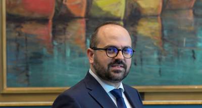 &Lambda;ή&mu;&nu;&omicron;&sigmaf;: &Omicron; &Mu;.&Kappa;&omicron;&upsilon;&tau;&omicron;&upsilon;&lambda;ά&kappa;&eta;&sigmaf;, &Gamma;.&Gamma;.  &Alpha;&iota;&gamma;&alpha;ί&omicron;&upsilon; &kappa;&alpha;&iota; &Nu;&eta;&sigma;&iota;&omega;&tau;&iota;&kappa;ή&sigmaf; &Pi;&omicron;&lambda;&iota;&tau;&iota;&kappa;ή&sigmaf; &epsilon;&kappa;&pi;&rho;ό&sigma;&omega;&pi;&omicron;&sigmaf; &tau;&eta;&sigmaf; &kappa;&upsilon;&beta;έ&rho;&nu;&eta;&sigma;&eta;&sigmaf; &sigma;&tau;&iota;&sigmaf; &epsilon;&omicron;&rho;&tau;&alpha;&sigma;&tau;&iota;&kappa;έ&sigmaf; &epsilon;&kappa;&delta;&eta;&lambda;ώ&sigma;&epsilon;&iota;&sigmaf; &tau;&eta;&sigmaf; &Epsilon;&theta;&nu;&iota;&kappa;ή&sigmaf; &Epsilon;&pi;&epsilon;&tau;&epsilon;ί&omicron;&upsilon;