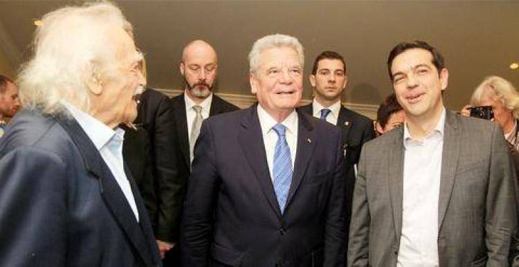 &Tau;&sigma;ί&pi;&rho;&alpha;&sigmaf; &kappa;&alpha;&iota; &Gamma;&lambda;έ&zeta;&omicron;&sigmaf; &laquo;&pi;&upsilon;&rho;&omicron;&beta;&omicron;&lambda;&omicron;ύ&sigma;&alpha;&nu;&raquo; &epsilon;&pi;ί &mu;ί&alpha; ώ&rho;&alpha; &tau;&omicron;&nu; &Gamma;&epsilon;&rho;&mu;&alpha;&nu;ό &Pi;&rho;ό&epsilon;&delta;&rho;&omicron;