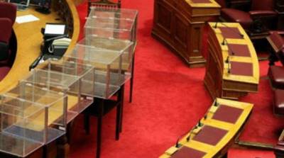 Κρίσιμη ημέρα για τη Βουλή: 3 ψηφοφορίες, 7 κάλπες