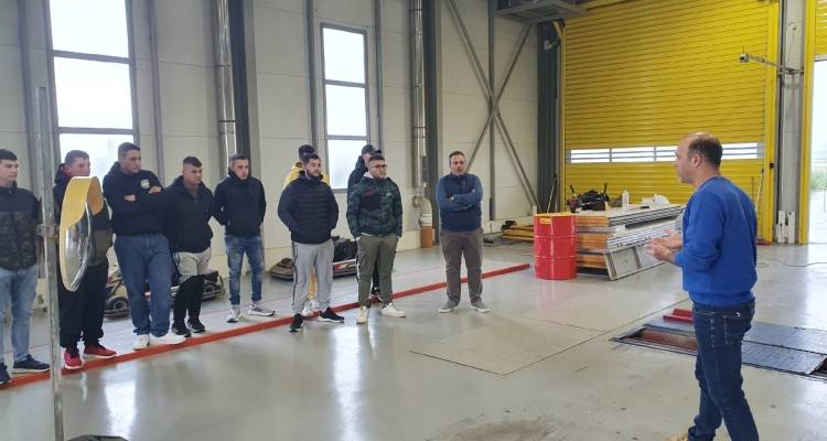 &Sigma;&tau;&omicron; &Iota;&Kappa;&Tau;&Epsilon;&Omicron; &Lambda;ή&mu;&nu;&omicron;&upsilon; &omicron;&iota; &mu;&alpha;&theta;&eta;&tau;έ&sigmaf; &tau;&omicron;&upsilon; &Epsilon;&Pi;&Alpha;&Lambda; &Mu;&omicron;ύ&delta;&rho;&omicron;&upsilon;