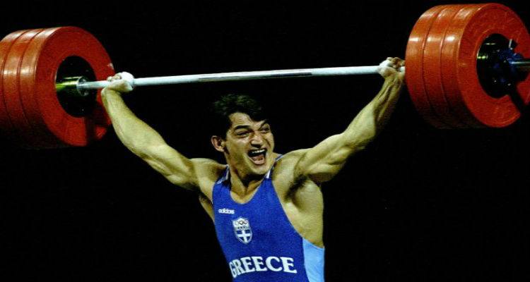 26 Ιουλίου, 25 χρονών, 392,5 κιλά στους ώμους του