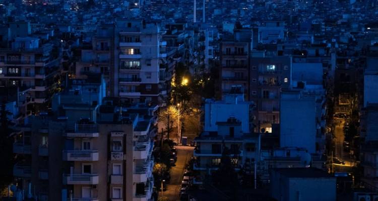 Έ&rho;&chi;&epsilon;&tau;&alpha;&iota; &nu;έ&omicron; &pi;&alpha;&kappa;έ&tau;&omicron; &mu;έ&tau;&rho;&omega;&nu; &sigma;&tau;&eta;&nu; &alpha;&gamma;&omicron;&rho;ά &eta;&lambda;&epsilon;&kappa;&tau;&rho;&iota;&kappa;ή&sigmaf; &epsilon;&nu;έ&rho;&gamma;&epsilon;&iota;&alpha;&sigmaf; | &Tau;&eta;&nu; &epsilon;&rho;&chi;ό&mu;&epsilon;&nu;&eta; &epsilon;&beta;&delta;&omicron;&mu;ά&delta;&alpha; &omicron;&iota; &alpha;&nu;&alpha;&kappa;&omicron;&iota;&nu;ώ&sigma;&epsilon;&iota;&sigmaf;
