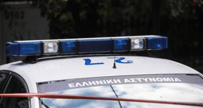 &Sigma;&omicron;&kappa; &mu;&epsilon; &tau;&omicron;&nu; &xi;&upsilon;&lambda;&omicron;&delta;&alpha;&rho;&mu;ό &tau;&eta;&sigmaf; 14&chi;&rho;&omicron;&nu;&eta;&sigmaf; &sigma;&tau;&eta; &Gamma;&lambda;&upsilon;&phi;ά&delta;&alpha; -&laquo;&Kappa;ά&pi;&omicron;&iota;&alpha; &pi;&alpha;&iota;&delta;&iota;ά &tau;&alpha; &gamma;&nu;ώ&rho;&iota;&zeta;&epsilon;, ή&tau;&alpha;&nu; &tau;&eta;&sigmaf; ί&delta;&iota;&alpha;&sigmaf; &eta;&lambda;&iota;&kappa;ί&alpha;&sigmaf;&raquo;