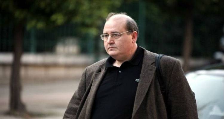 &Tau;&eta;&nu; &pi;&alpha;&rho;έ&mu;&beta;&alpha;&sigma;&eta; &tau;&omicron;&upsilon; &Nu;ί&kappa;&omicron;&upsilon; &Phi;ί&lambda;&eta; &zeta;&eta;&tau;ά &eta; &Kappa;&alpha;&lambda;&omicron;&gamma;ή&rho;&omicron;&upsilon; &gamma;&iota;&alpha; &tau;&iota;&sigmaf; &epsilon;&lambda;&lambda;&epsilon;ί&psi;&epsilon;&iota;&sigmaf; &sigma;&tau;&alpha; &sigma;&chi;&omicron;&lambda;&epsilon;ί&alpha; &tau;&omicron;&upsilon; &Beta;&omicron;&rho;&epsilon;ί&omicron;&upsilon; &Alpha;&iota;&gamma;&alpha;ί&omicron;&upsilon;