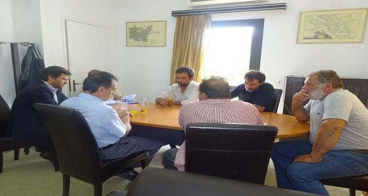 &laquo;&Zeta;&epsilon;&sigma;&tau;&alpha;ί&nu;&omicron;&upsilon;&nu;&raquo; &tau;&iota;&sigmaf;  &mu;&eta;&chi;&alpha;&nu;έ&sigmaf; &alpha;&gamma;&rho;&omicron;&kappa;&tau;&eta;&nu;&omicron;&tau;&rho;ό&phi;&omicron;&iota; &kappa;&alpha;&iota; &alpha;&lambda;&iota;&epsilon;ί&sigmaf; &tau;&eta;&sigmaf; &Lambda;ή&mu;&nu;&omicron;&upsilon; (mp3)