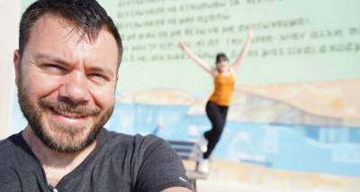 &Mu;έ&nu;&omicron;&upsilon;&mu;&epsilon; &sigma;&pi;ί&tau;&iota; &kappa;&alpha;&iota; &laquo;&tau;&alpha;&xi;&iota;&delta;&epsilon;ύ&omicron;&upsilon;&mu;&epsilon;&raquo; &sigma;&tau;&omicron;&nu; &Alpha;ϊ-&Sigma;&tau;&rho;ά&tau;&eta; &mu;&epsilon; &tau;&omicron;&nu; &Epsilon;&upsilon;&tau;ύ&chi;&eta; &Mu;&pi;&lambda;έ&tau;&sigma;&alpha;!
