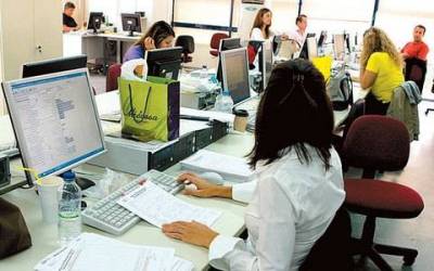 Αναγνώριση ως 3 πλασματικά χρόνια σε δημόσιους υπαλλήλους που τίθενται σε διαθεσιμότητα