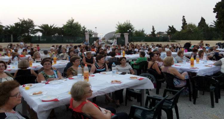 &Kappa;&alpha;&lambda;&omicron;&kappa;&alpha;&iota;&rho;&iota;&nu;ή &epsilon;&kappa;&delta;ή&lambda;&omega;&sigma;&eta; &tau;&omicron;&upsilon; &Epsilon;&rho;&upsilon;&theta;&rho;&omicron;ύ &Sigma;&tau;&alpha;&upsilon;&rho;&omicron;ύ &Lambda;ή&mu;&nu;&omicron;&upsilon; (photos)