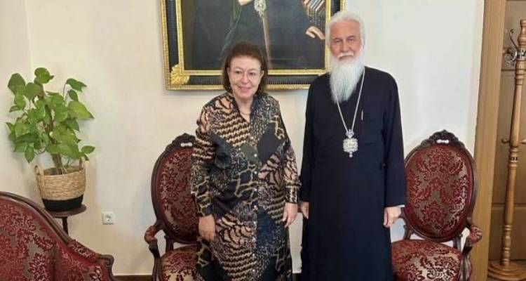 &Sigma;&upsilon;&nu;ά&nu;&tau;&eta;&sigma;&eta; &tau;&omicron;&upsilon; &Mu;&eta;&tau;&rho;&omicron;&pi;&omicron;&lambda;ί&tau;&eta; &Lambda;ή&mu;&nu;&omicron;&upsilon; &kappa;&alpha;&iota; &tau;&eta;&sigmaf; &Upsilon;&pi;&omicron;&upsilon;&rho;&gamma;&omicron;ύ &Pi;&omicron;&lambda;&iota;&tau;&iota;&sigma;&mu;&omicron;ύ