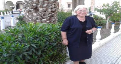 "&Tau;&omicron; &alpha;&eta;&delta;ό&nu;&iota; &tau;&eta;&sigmaf; &Lambda;ή&mu;&nu;&omicron;&upsilon;, &Alpha;&lambda;&epsilon;&xi;ά&nu;&delta;&rho;&alpha; &Pi;&rho;&omicron;&sigma;&kappa;&epsilon;&phi;&alpha;&lambda;ά"