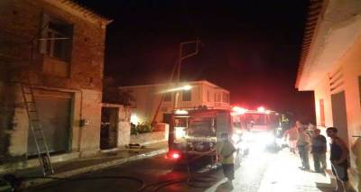 &Phi;&omega;&tau;&iota;ά &sigma;&epsilon; &sigma;&pi;ί&tau;&iota; &sigma;&tau;&eta; &Mu;ύ&rho;&iota;&nu;&alpha; | &Alpha;&pi;ό &theta;&alpha;ύ&mu;&alpha; &gamma;&lambda;ύ&tau;&omega;&sigma;&alpha;&nu; &omicron;&iota; &iota;&delta;&iota;&omicron;&kappa;&tau;ή&tau;&epsilon;&sigmaf;