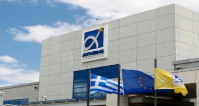 &Delta;&iota;&epsilon;&theta;&nu;ή&sigmaf; &Alpha;&epsilon;&rho;&omicron;&lambda;&iota;&mu;έ&nu;&alpha;&sigmaf; &Alpha;&theta;&eta;&nu;ώ&nu;: &laquo;&Pi;έ&tau;&alpha;&xi;&epsilon;&raquo; &alpha;&pi;ό &tau;&eta;&nu; 56&eta; &sigma;&tau;&eta;&nu; 9&eta; &theta;έ&sigma;&eta; &mu;&epsilon;&tau;&alpha;&xi;ύ &tau;&omega;&nu; &delta;έ&kappa;&alpha; &alpha;&epsilon;&rho;&omicron;&delta;&rho;&omicron;&mu;ί&omega;&nu; hub &sigma;&tau;&eta;&nu; &Epsilon;&upsilon;&rho;ώ&pi;&eta; [&pi;ί&nu;&alpha;&kappa;&epsilon;&sigmaf;]