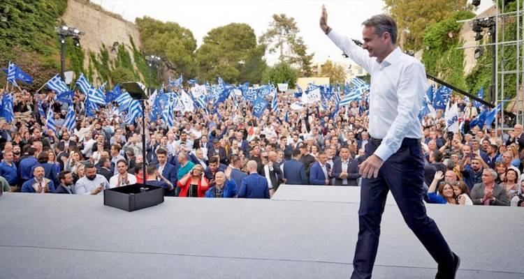 &Omicron; &Mu;&eta;&tau;&sigma;&omicron;&tau;ά&kappa;&eta;&sigmaf; &sigma;&tau;&alpha; &pi;&rho;&omicron;&pi;ύ&rho;&gamma;&iota;&alpha; &tau;&eta;&sigmaf; &Nu;&Delta; &sigma;&tau;&eta; &Beta;. &Epsilon;&lambda;&lambda;ά&delta;&alpha; | &Sigma;&tau;&eta; &Theta;&epsilon;&sigma;&sigma;&alpha;&lambda;&omicron;&nu;ί&kappa;&eta; &sigma;ή&mu;&epsilon;&rho;&alpha;, &pi;&alpha;&rho;&omicron;&upsilon;&sigma;ί&alpha; &Kappa;&alpha;&rho;&alpha;&mu;&alpha;&nu;&lambda;ή