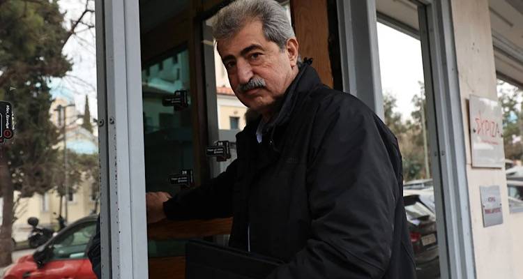 &Omicron; &Phi;ά&mu;&epsilon;&lambda;&lambda;&omicron;&sigmaf; &delta;&iota;έ&gamma;&rho;&alpha;&psi;&epsilon; &tau;&omicron;&nu; &Pi;&omicron;&lambda;ά&kappa;&eta; &alpha;&pi;ό &tau;&eta;&nu; &Kappa;&Omicron;: &laquo;&Alpha;&iota;&sigma;&chi;&rho;ό &tau;&omicron; &upsilon;&pi;&omicron;&nu;&omicron;&omicron;ύ&mu;&epsilon;&nu;&omicron; ό&tau;&iota; έ&chi;&omega; &kappa;&rho;&upsilon;&phi;ή &alpha;&tau;&zeta;έ&nu;&tau;&alpha;&raquo; &lambda;έ&epsilon;&iota; &omicron; &pi;&rho;ό&epsilon;&delta;&rho;&omicron;&sigmaf; &tau;&omicron;&upsilon; &Sigma;&Upsilon;&Rho;&Iota;&Zeta;&Alpha;