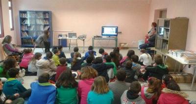 &Pi;&lambda;&omicron;ύ&sigma;&iota;&omicron; &epsilon;&kappa;&pi;&alpha;&iota;&delta;&epsilon;&upsilon;&tau;&iota;&kappa;ό &pi;&rho;ό&gamma;&rho;&alpha;&mu;&mu;&alpha; &gamma;&iota;&alpha; &tau;&omicron;&upsilon;&sigmaf; &mu;&alpha;&theta;&eta;&tau;έ&sigmaf; &tau;&omicron;&upsilon; 2&omicron;&upsilon; &Delta;&eta;&mu;&omicron;&tau;&iota;&kappa;&omicron;ύ &Mu;ύ&rho;&iota;&nu;&alpha;&sigmaf;