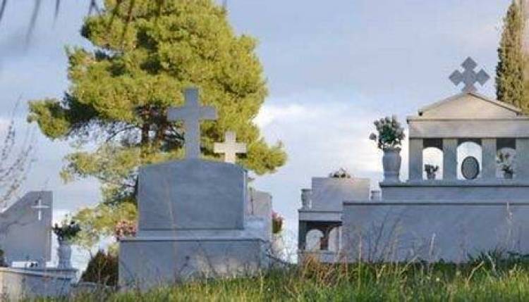 Ξέθαψε τη γυναίκα του γιατί δεν μπορούσε μακριά της!