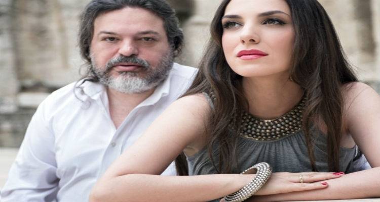 &Eta; &Phi;&omega;&tau;&epsilon;&iota;&nu;ή &Delta;ά&rho;&rho;&alpha; &tau;&omicron;&nu; &Alpha;ύ&gamma;&omicron;&upsilon;&sigma;&tau;&omicron; &sigma;&tau;&eta; &Lambda;ή&mu;&nu;&omicron; | &Alpha;&nu;&alpha;&kappa;&omicron;&iota;&nu;ώ&theta;&eta;&kappa;&epsilon; &tau;&omicron; &beta;&rsquo; &mu;έ&rho;&omicron;&sigmaf; &tau;&omega;&nu; &pi;&omicron;&lambda;&iota;&tau;&iota;&sigma;&tau;&iota;&kappa;ώ&nu; &epsilon;&kappa;&delta;&eta;&lambda;ώ&sigma;&epsilon;&omega;&nu;