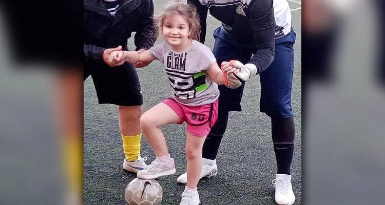 &laquo;&Alpha;&nu;&tau;έ&chi;&omega; &mu;έ&chi;&rho;&iota; &nu;&alpha; &tau;&eta;&nu; &alpha;&pi;&omicron;&chi;&alpha;&iota;&rho;&epsilon;&tau;ή&sigma;&omega;&hellip; &tau;&omicron; &mu;&epsilon;&tau;ά &alpha;&beta;έ&beta;&alpha;&iota;&omicron;&raquo;: &Rho;&alpha;&gamma;ί&zeta;&epsilon;&iota; &kappa;&alpha;&rho;&delta;&iota;έ&sigmaf; &eta; &mu;ά&nu;&alpha; &pi;&omicron;&upsilon; έ&chi;&alpha;&sigma;&epsilon; &kappa;&alpha;&iota; &tau;&alpha; &tau;&rho;ί&alpha; &tau;&eta;&sigmaf; &pi;&alpha;&iota;&delta;&iota;ά &sigma;&tau;&eta;&nu; &Pi;ά&tau;&rho;&alpha;