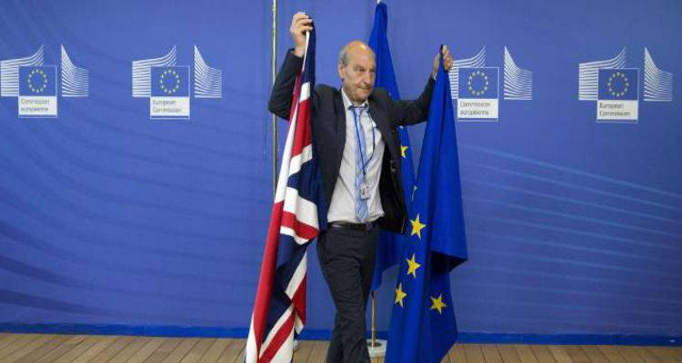 &Alpha;&rho;&chi;ί&zeta;&epsilon;&iota; &omicron; &nu;έ&omicron;&sigmaf; &kappa;ύ&kappa;&lambda;&omicron;&sigmaf; &tau;&omega;&nu; &delta;&iota;&alpha;&pi;&rho;&alpha;&gamma;&mu;&alpha;&tau;&epsilon;ύ&sigma;&epsilon;&omega;&nu; &gamma;&iota;&alpha; &tau;&omicron; Brexit &sigma;&tau;&iota;&sigmaf; &Beta;&rho;&upsilon;&xi;έ&lambda;&lambda;&epsilon;&sigmaf;