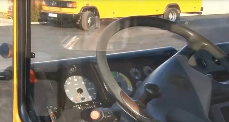 &Beta;ά&rho;&kappa;&iota;&zeta;&alpha;: &Sigma;&epsilon; &kappa;&alpha;&tau;ά&sigma;&tau;&alpha;&sigma;&eta; &sigma;&omicron;&kappa; &tau;&omicron; &kappa;&omicron;&rho;&iota;&tau;&sigma;ά&kappa;&iota; &pi;&omicron;&upsilon; &laquo;&xi;έ&chi;&alpha;&sigma;&alpha;&nu;&raquo; &mu;ό&nu;&omicron; &tau;&omicron;&upsilon; &mu;έ&sigma;&alpha; &sigma;&epsilon; &sigma;&chi;&omicron;&lambda;&iota;&kappa;ό &lambda;&epsilon;&omega;&phi;&omicron;&rho;&epsilon;ί&omicron; &gamma;&iota;&alpha; 4 ώ&rho;&epsilon;&sigmaf;