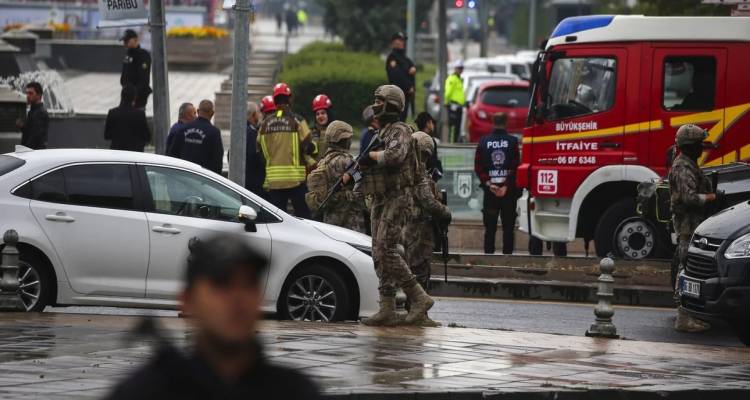 &Nu;έ&alpha; &sigma;&tau;&omicron;&iota;&chi;&epsilon;ί&alpha; &gamma;&iota;&alpha; &tau;&omicron;&upsilon;&sigmaf; &beta;&omicron;&mu;&beta;&iota;&sigma;&tau;έ&sigmaf; &sigma;&tau;&eta;&nu; Ά&gamma;&kappa;&upsilon;&rho;&alpha;: &Epsilon;&kappa;&tau;έ&lambda;&epsilon;&sigma;&alpha;&nu; &kappa;&tau;&eta;&nu;ί&alpha;&tau;&rho;&omicron; &kappa;&alpha;&iota; &tau;&omicron;&upsilon; έ&kappa;&lambda;&epsilon;&psi;&alpha;&nu; &tau;&omicron; &alpha;&upsilon;&tau;&omicron;&kappa;ί&nu;&eta;&tau;&omicron; &gamma;&iota;&alpha; &tau;&eta;&nu; &epsilon;&pi;ί&theta;&epsilon;&sigma;&eta;