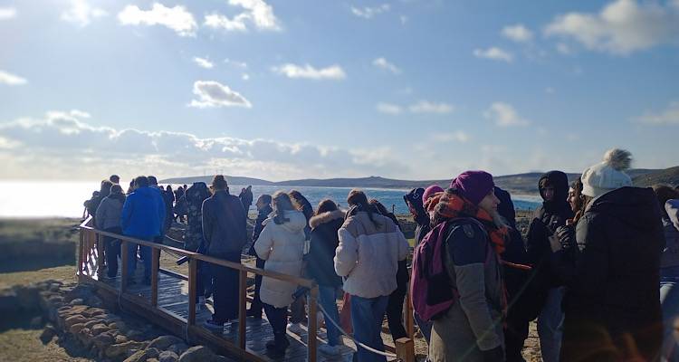 &laquo;&Pi;&omicron;ύ &kappa;&rho;ύ&beta;&epsilon;&tau;&alpha;&iota; &eta; &Upsilon;&psi;&iota;&pi;ύ&lambda;&eta;;&raquo;: &Delta;&upsilon;&omicron; &pi;&epsilon;&rho;ί&pi;&alpha;&tau;&omicron;&iota; &sigma;&tau;&eta;&nu; ά&kappa;&rho;&eta; &tau;&omicron;&upsilon; &chi;&rho;ό&nu;&omicron;&upsilon;! (Photos)